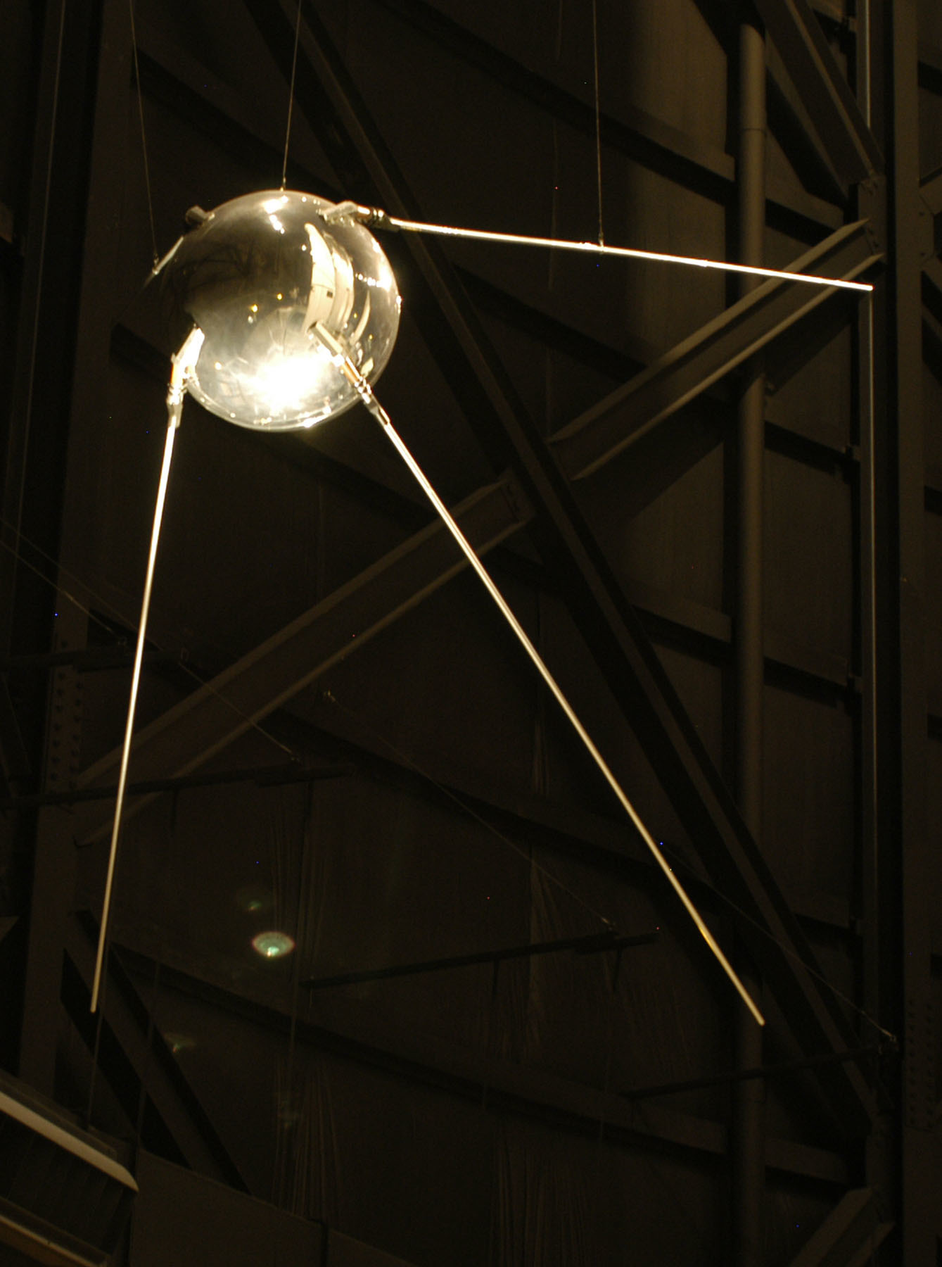 Sputnik_1.jpg#asset:2033